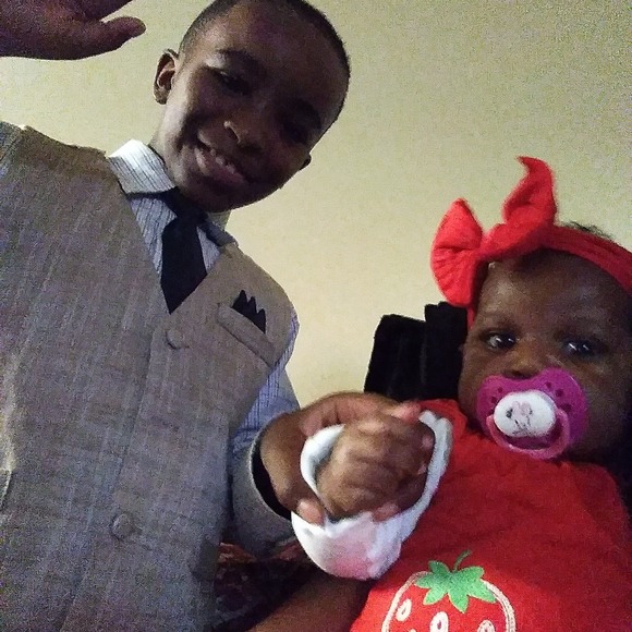 Meet your Posher, Dawn - Picture 1 of 1